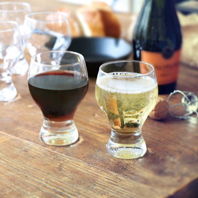 【TOYO-SASAKI】225cc 葡萄酒杯組 G101-T273 / 東洋佐佐木 / 日本製 / 紅酒杯 / 白酒杯 / 禮盒 /對杯組 